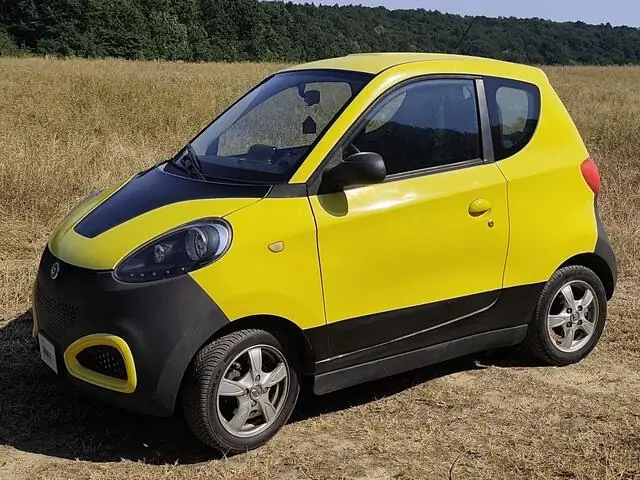 ZhiDou D1 from the side