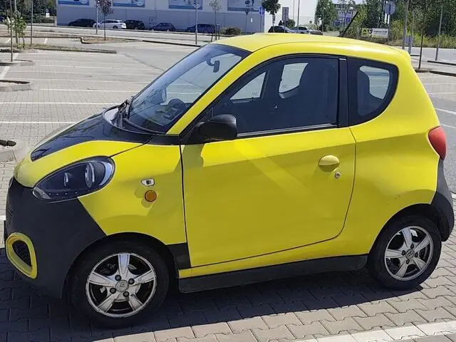 ZhiDou D1 from the side